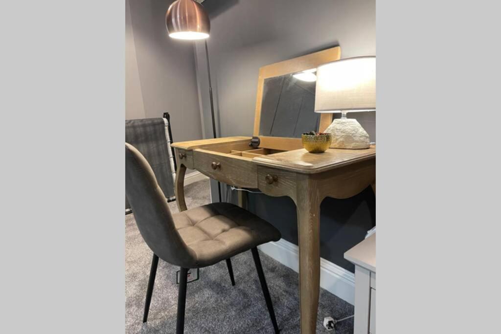 Spacious, Bright Twin Studio Apartment London Eksteriør bilde